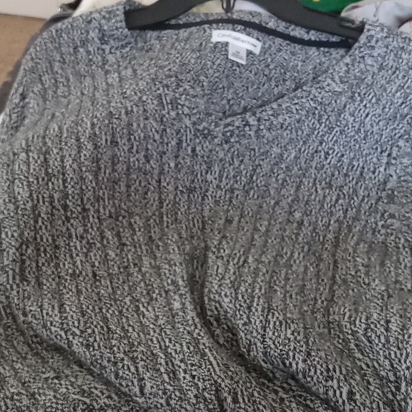 Sweater - Picture 3 of 3